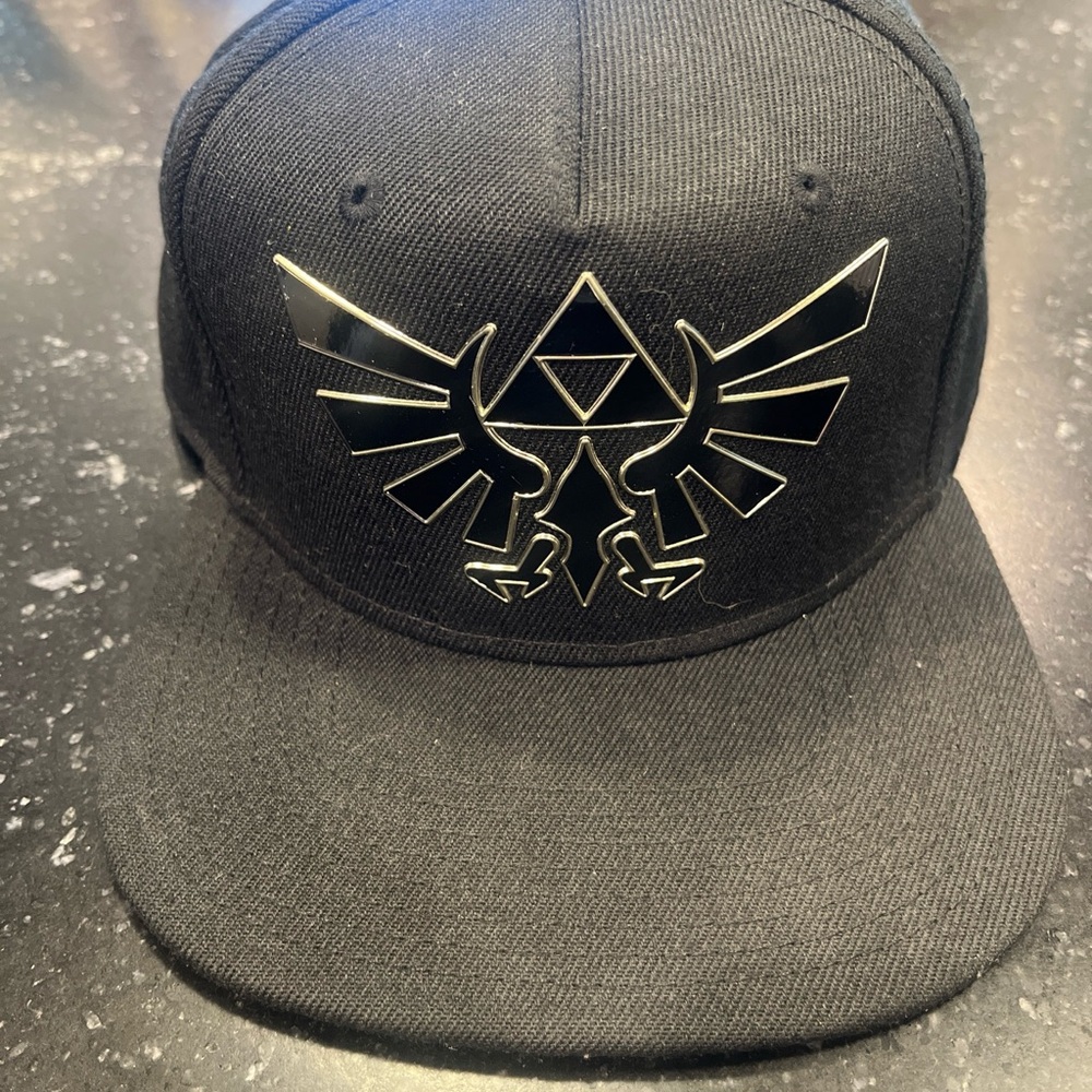 Legend of Zelda Nintendo, Black, Gold Triforce Snapback Hat